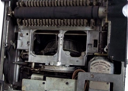 This is another close-up of the power roller and the type bars.